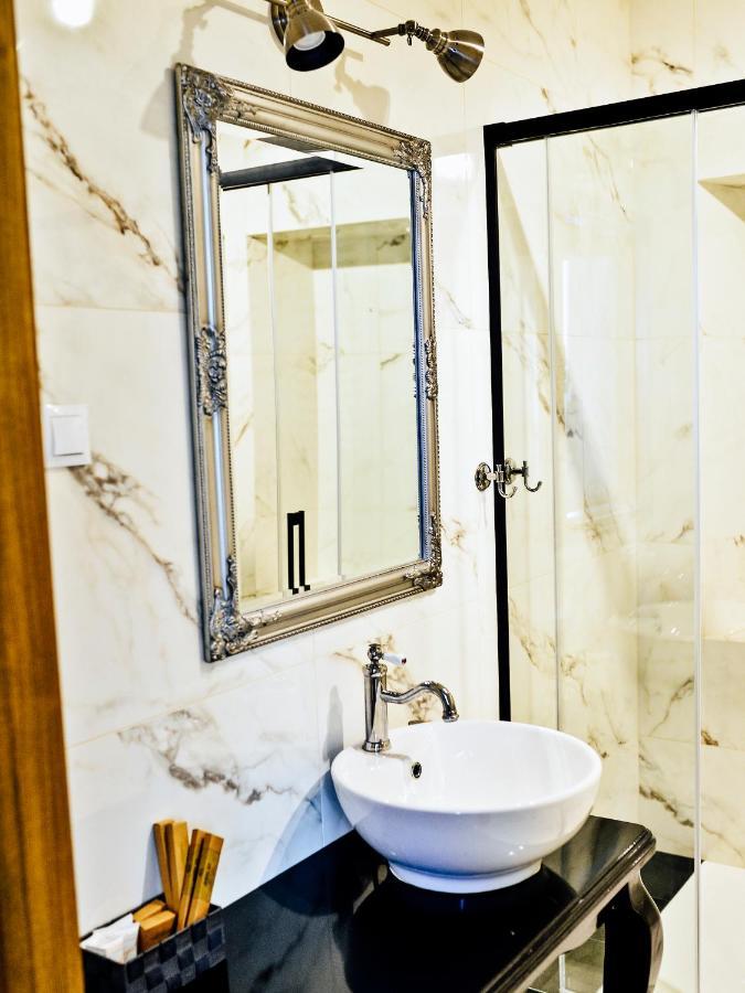 Dwor Karwacz Bed and Breakfast Przasnysz Εξωτερικό φωτογραφία